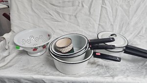 Lot of Enamelware, handled pots, Colendar