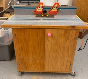 Router Table Cabinet With Bench Dog FeatherLoc Featherboards