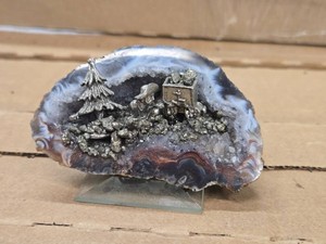 Agate Geode with Pewter Miner Figure 3 12 x 2 x 1 34