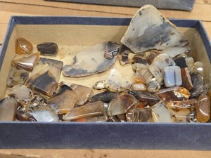Lot of (1 Tray) Polished Flat Pebbles and Rocks (assorted)