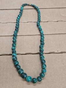 Green Malachite Polished Bead Necklace 18