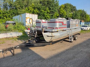 Pontoon Boat