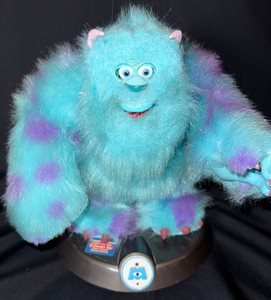 Thinkway Toys Monsters, Inc. Talking Sully Room Guard 11.5 Disney Pixar