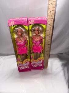 Lot of 2 Vintage 1997 Mattel Sweetheart Barbie Dolls #18608  Original Boxes