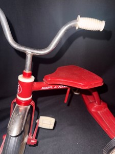 Mini Vintage Radio Flyer Red Tricycle  Metal Frame w White Wheels & Grips, Display Model