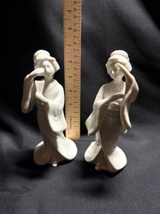 Vintage HOMCO #1443 White Porcelain Geisha Figurines  Pair
