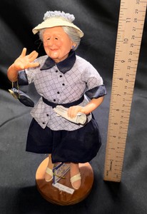 Richard Simmons Nanas Family Miss Bea Doll with Stand & Tag