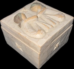Willow Tree Friendship Keepsake Box by Susan Lordi  DEMDACO