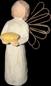 Willow Tree Angel of the Hearth Figurine  DEMDACO, �2000