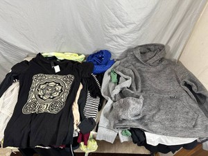 Assorted Womens Tops Size Medium