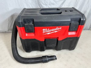 Milwaukee M18 18-Volt 2 Gal. Lithium-Ion Cordless WetDry Vacuum