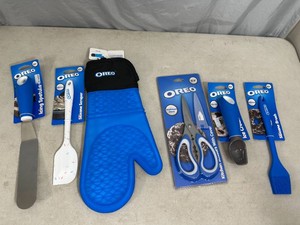 New Oreo Themed Silicone Kitchen Accessories