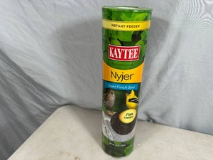 New Nyjer Blend Super Finch Sock Bird Feeder
