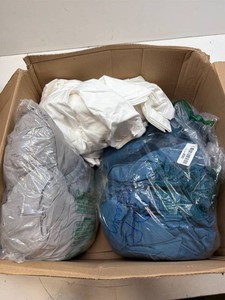 Miscellaneous bedding, sheets, colors and sizes.