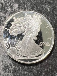 HALF TROY OZ .999 FINE SILVER AMERICAN EAGLE ROUND