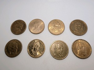 Lot #1 US Presidential $1 coins (8)