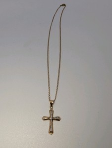 10k Rolled Gold Cross Pendant on 12k GF Chain Necklace, 1.1grams