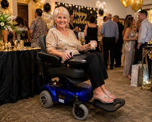 MSRP $2,500 Golden Technologies Alante Jr. Power Wheelchair&nbsp Removable Seat (19Width) &amp Battery Pack For Easier Transport, Comfortable Captains Seat, Joystick Controls, IndoorOutdoor Mobility wCharger Great Working Condition