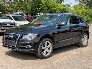 2012 AUDI Q5 3.2 QUATTRO PREMIUM PLUS All Wheel Drive  No Accidents Reported (NO RESERVE)