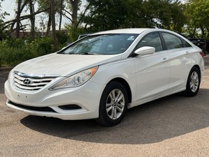 2012 HYUNDAI SONATA GLS (NO RESERVE)