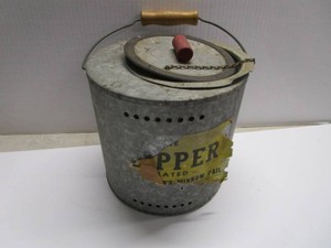 Clipper Heated Minnow Bucket Vintage