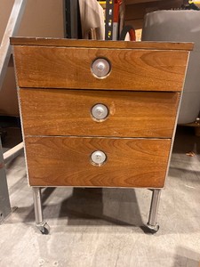 White Top Nightstand (622220)