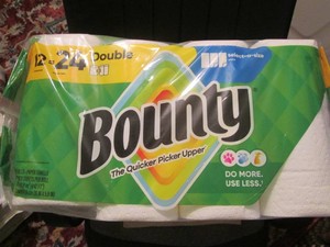 12 Rolls of Bounty double paper Tow...