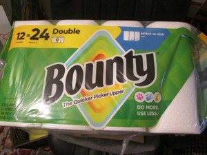 12 Rolls of Bounty double paper Tow...