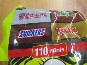 110 Mini candy bar assortment...