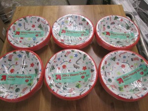6 20 Count heavy duty bowls...