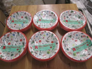 6 20 Count heavy duty bowls...