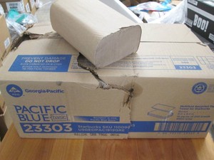 16 Packs of Pacific Blue multifold ...