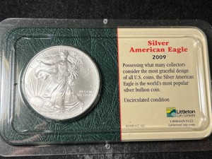 2009 AMERICAN SILVER EAGLE ONE TROY OZ .999 FINE SILVER IN CASE