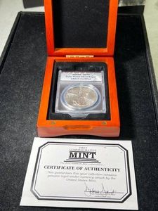 2017-W AMERICAN SILVER EAGLE ANACS SP70
