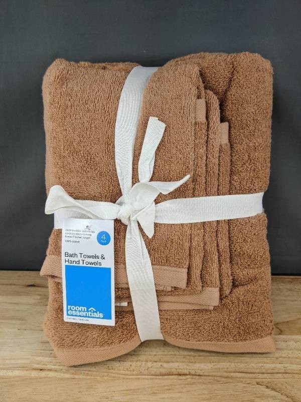 Room Essentials 2 Bath Towels & 2 Hand Towels Orange Dusk - Brand New