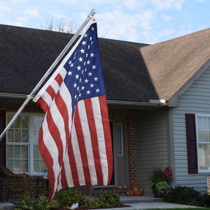 Valley Forge 3 x 5 Nylon US Flag Kit with 6 Aluminum Pole and Aluminum Bracket - Brand New