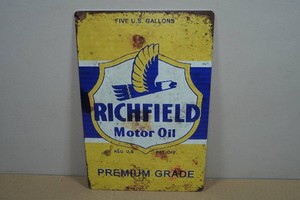 Vintage Style Metal Sign - Richfield Motor Oil