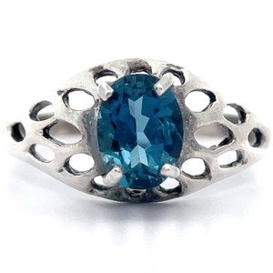 Blue Topaz Ring in Sterling Silver Classic Oval Solitaire VIDEO