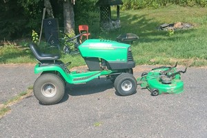 JOHN DEERE SABER 14.5HP RIDING MOWER, 38 INCH CUT