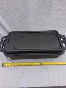 LARGE CAST IRON SQUARE DUTCH OVEN