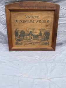 OLD WOODEN ARTWORK DISPLAYING A WINE VINEYARD
