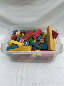 VINTAGE KIDS BLOCKS