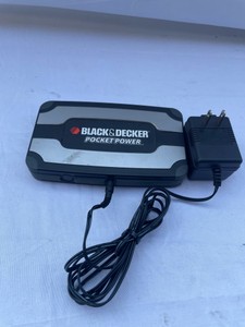 BLACK & DECKER PORTABLE CHARGER