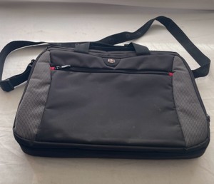 SWISS GEAR 16 INCH SLIM LAPTOP BRIEFCASE