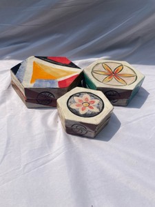 HEXAGONAL PAINTED CERAMIC TRINKET BOXES