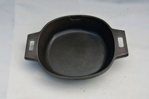 PAMPERED CHEF SQUARE CAST IRON SKILLET