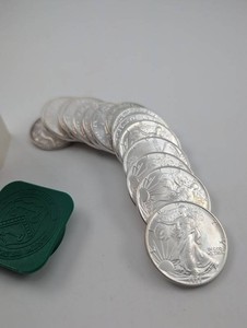 1988 American Silver Eagles (Lot of 16)