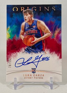 Luka Garza RC On-Card Auto 99 2021-22 Origins #RA-GAR Rookie Basketball Card