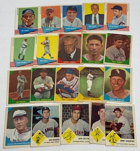 1960-63 Fleer Baseball 20 Card Vintage Lot