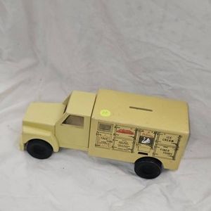 Wooden Schwans Bank Truck